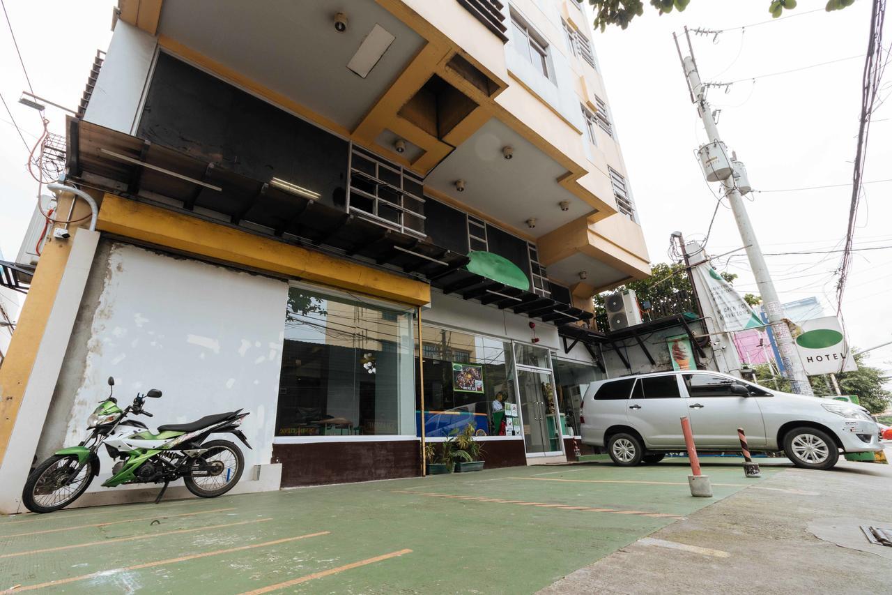 Reddoorz Plus @ Tayuman マニラ市 エクステリア 写真
