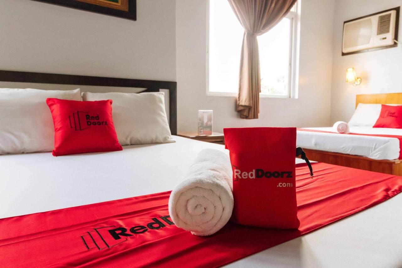 Reddoorz Plus @ Tayuman マニラ市 エクステリア 写真
